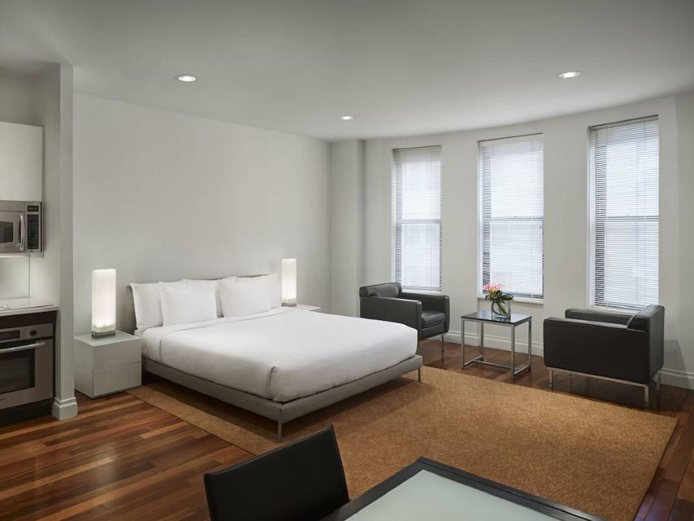 AKA-Times-Square---Apartments-Room-4