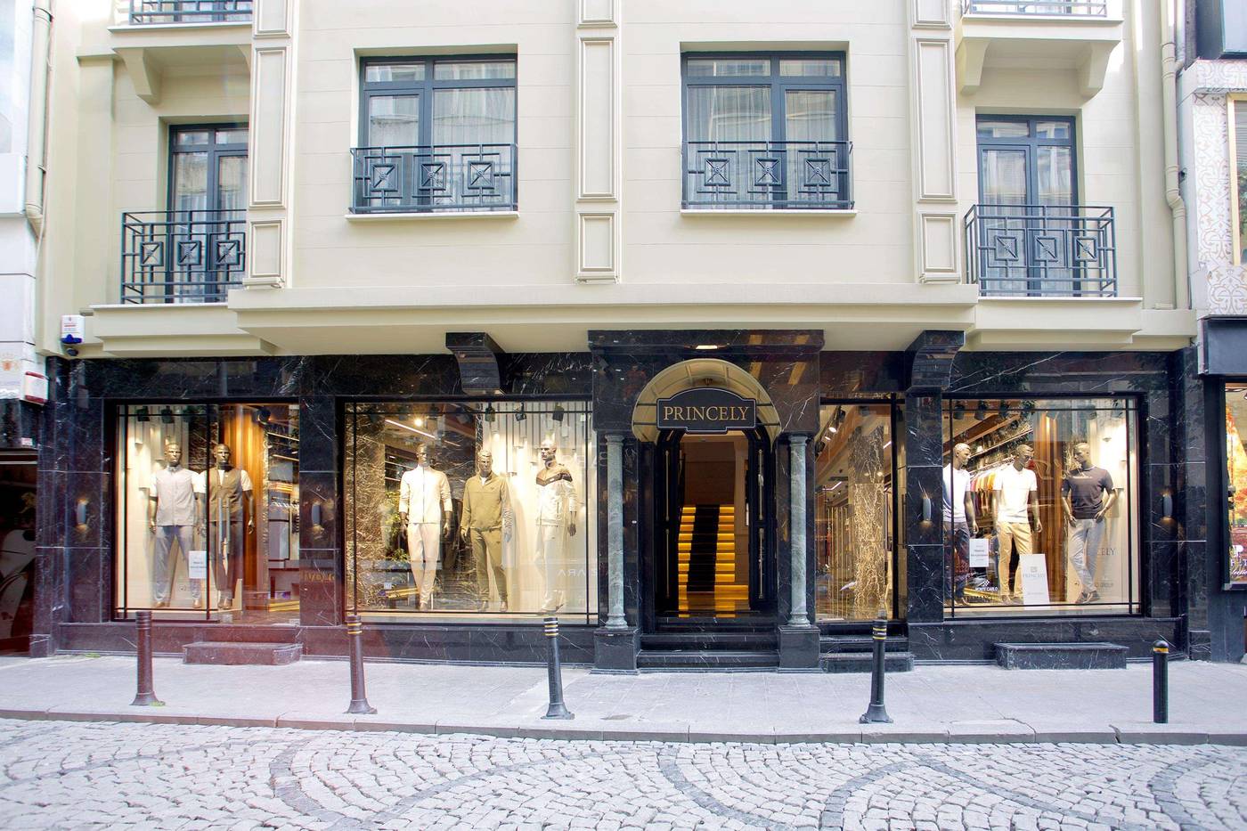 Princely-Suites-Lobby-46