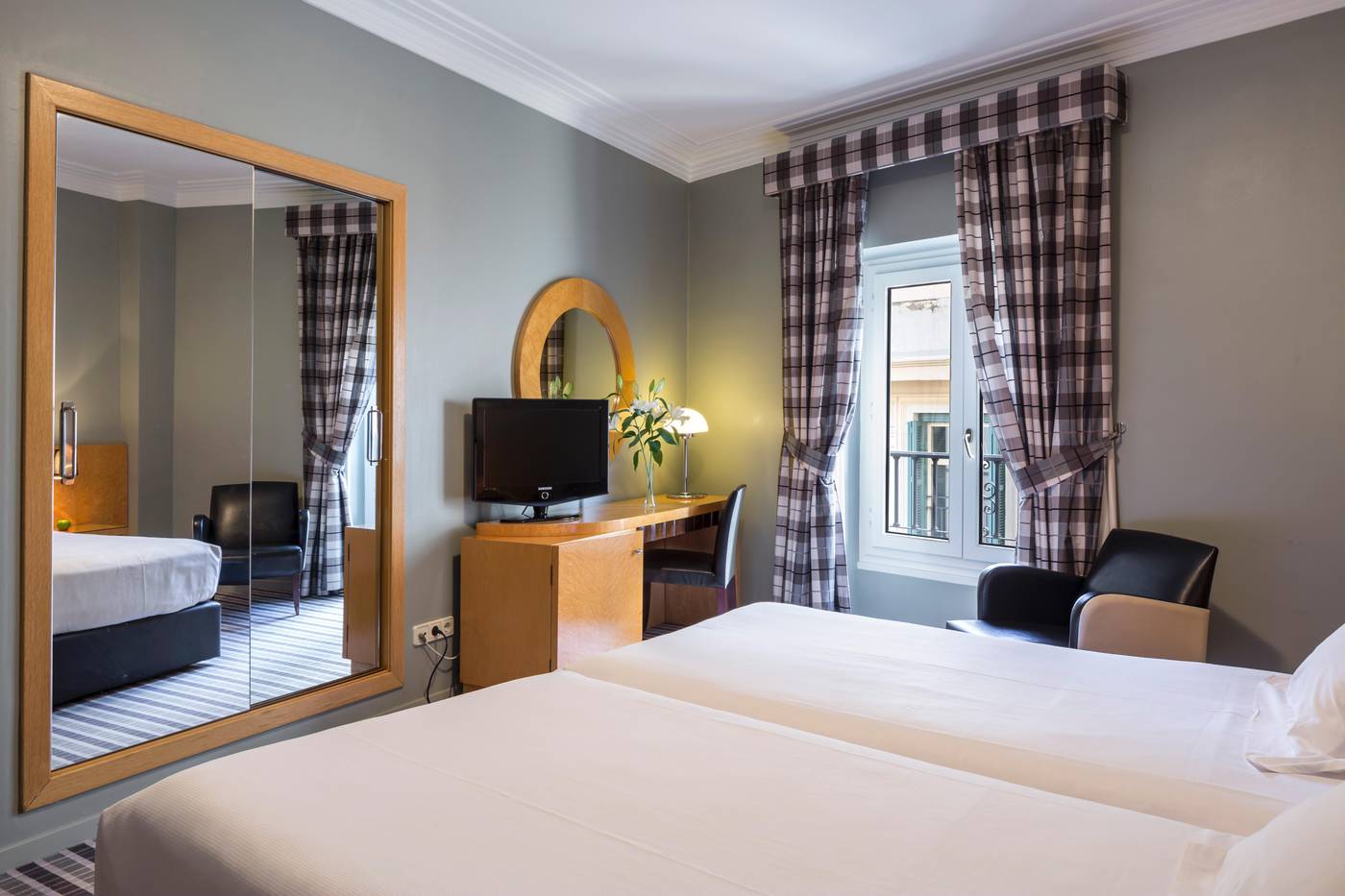 Larios-Malaga-Room-17