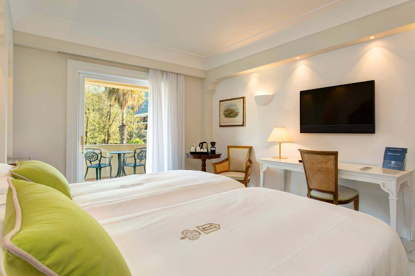 Grand-Hotel-Royal-Room-36