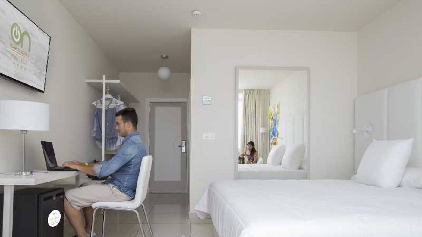 Onhotels-Ocean-Front-Room-34