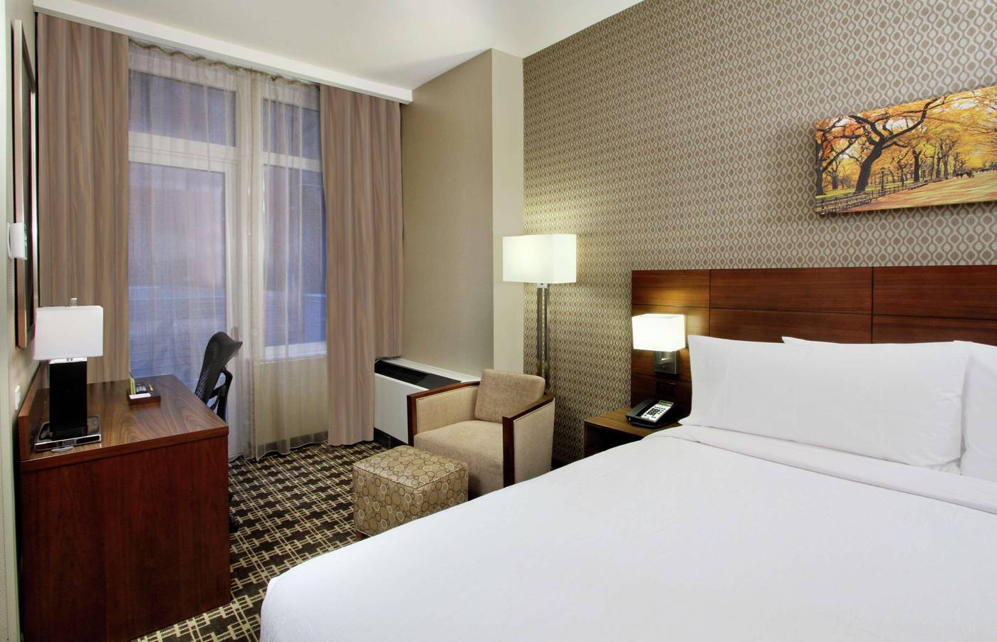 Hilton-Garden-Inn-New-York-Midtown-Park-Ave-Room-11