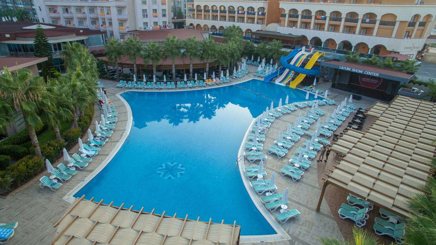 Side-Lilyum-Hotel---SPA-Pool-3