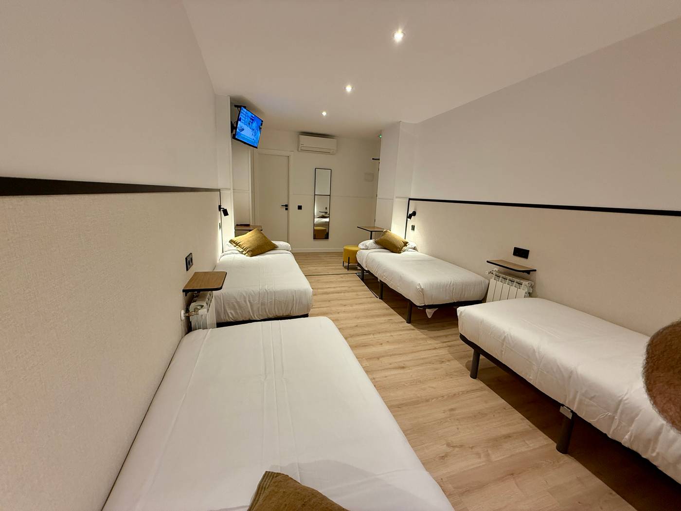 Mucho-Madrid-Room-19