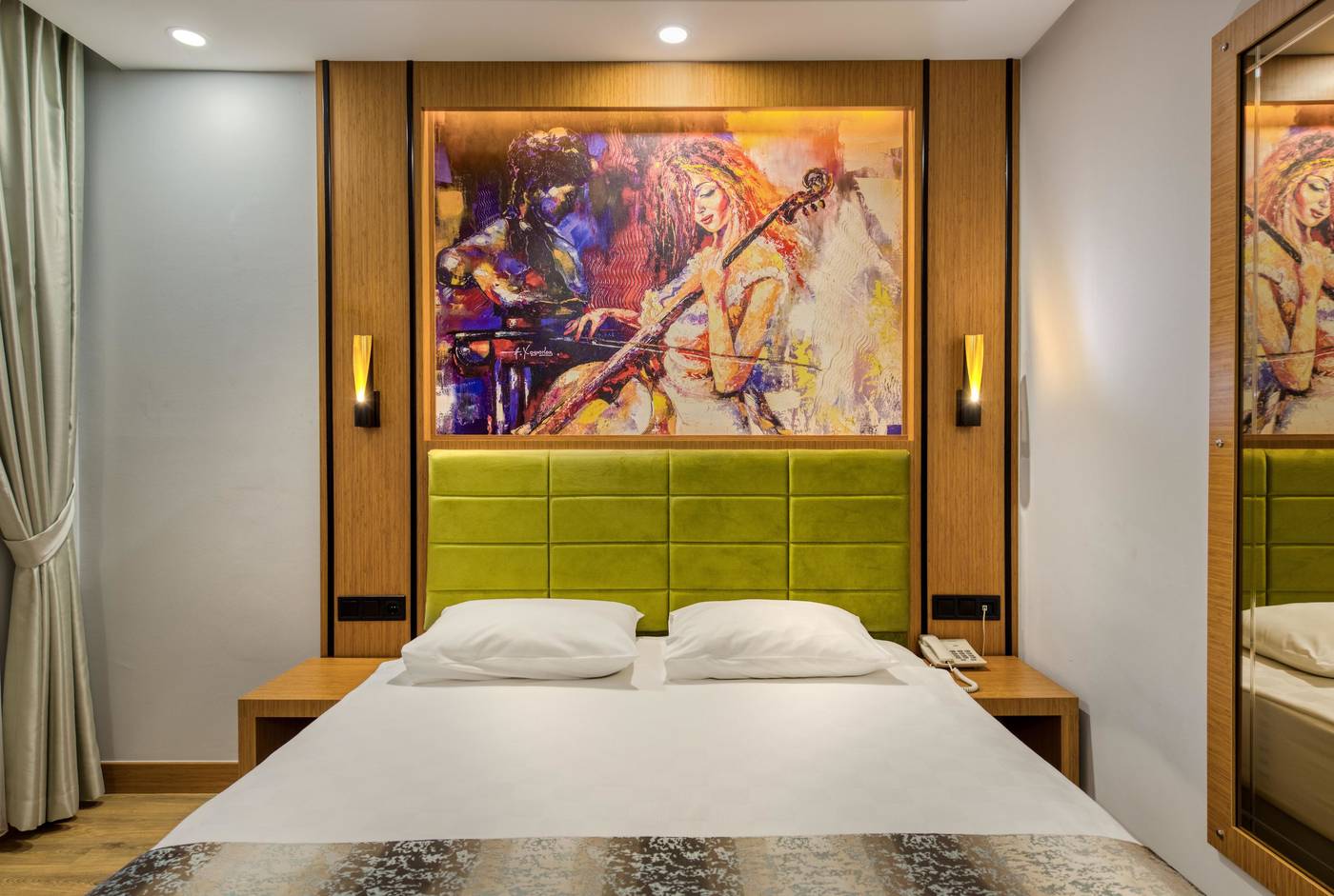 Sealife-Buket-Beach-Hotel-Room-43