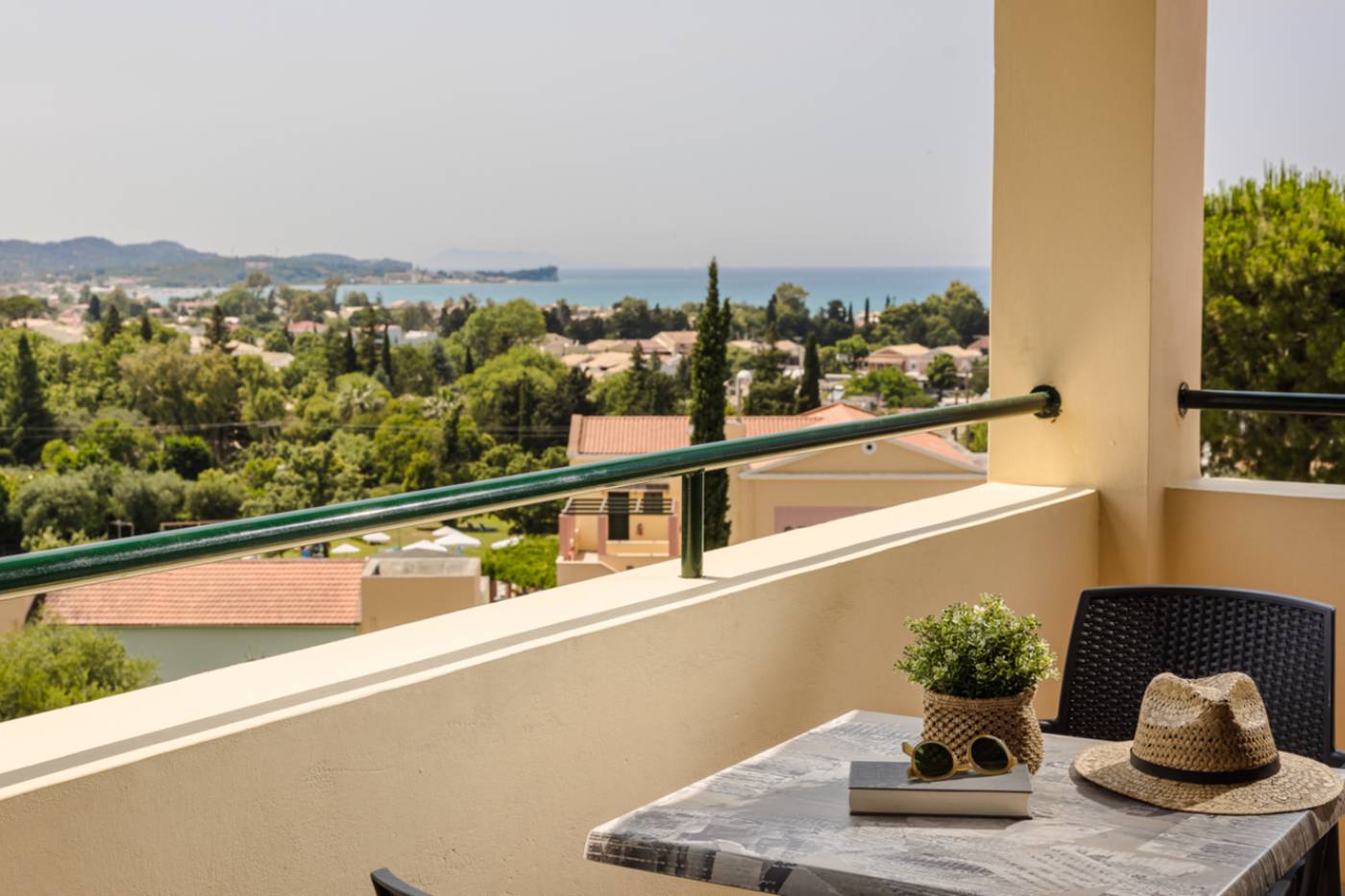 Century-Resort-Apartments-Room-90