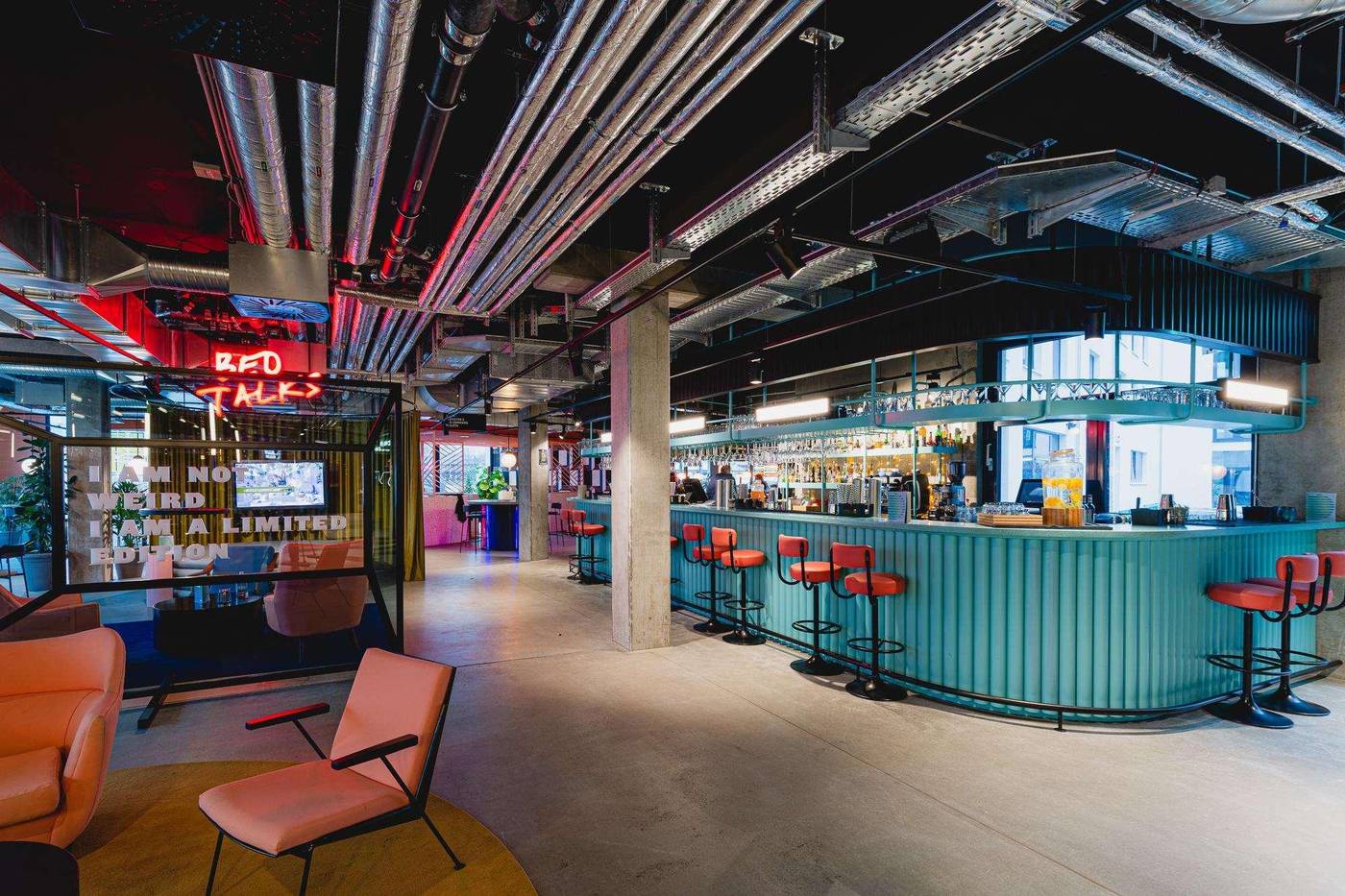 The-Social-Hub-Berlin-Lobby-8