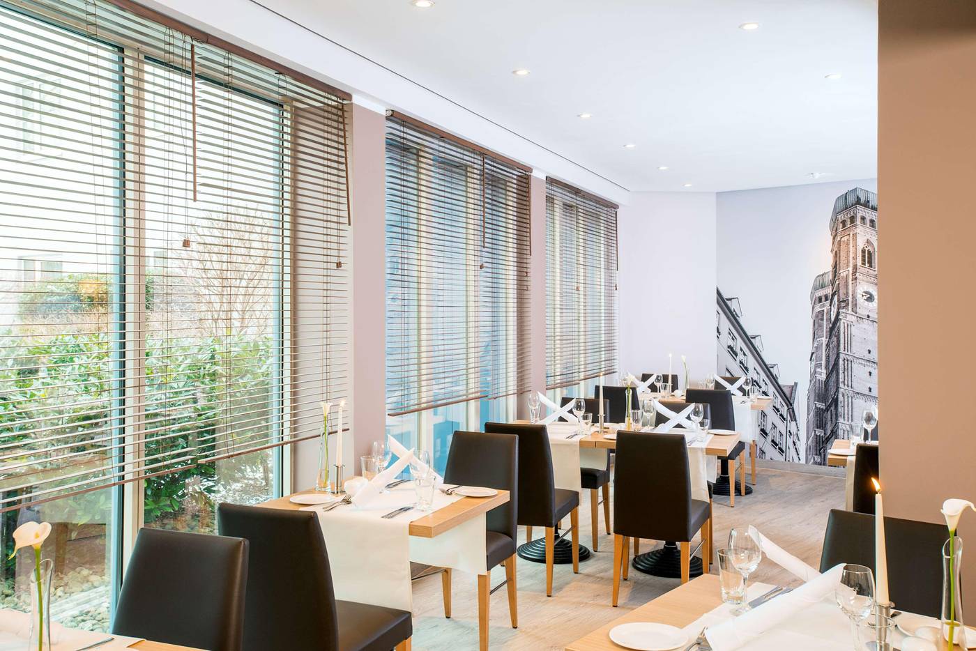 NH-Munchen-Messe-Restaurant-11