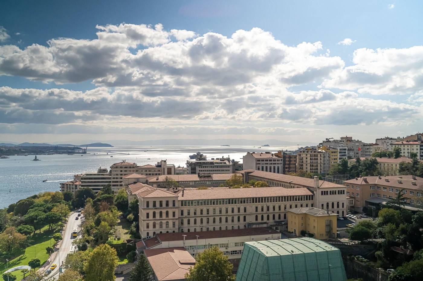 The-Ritz-Carlton-Istanbul-General-view-9