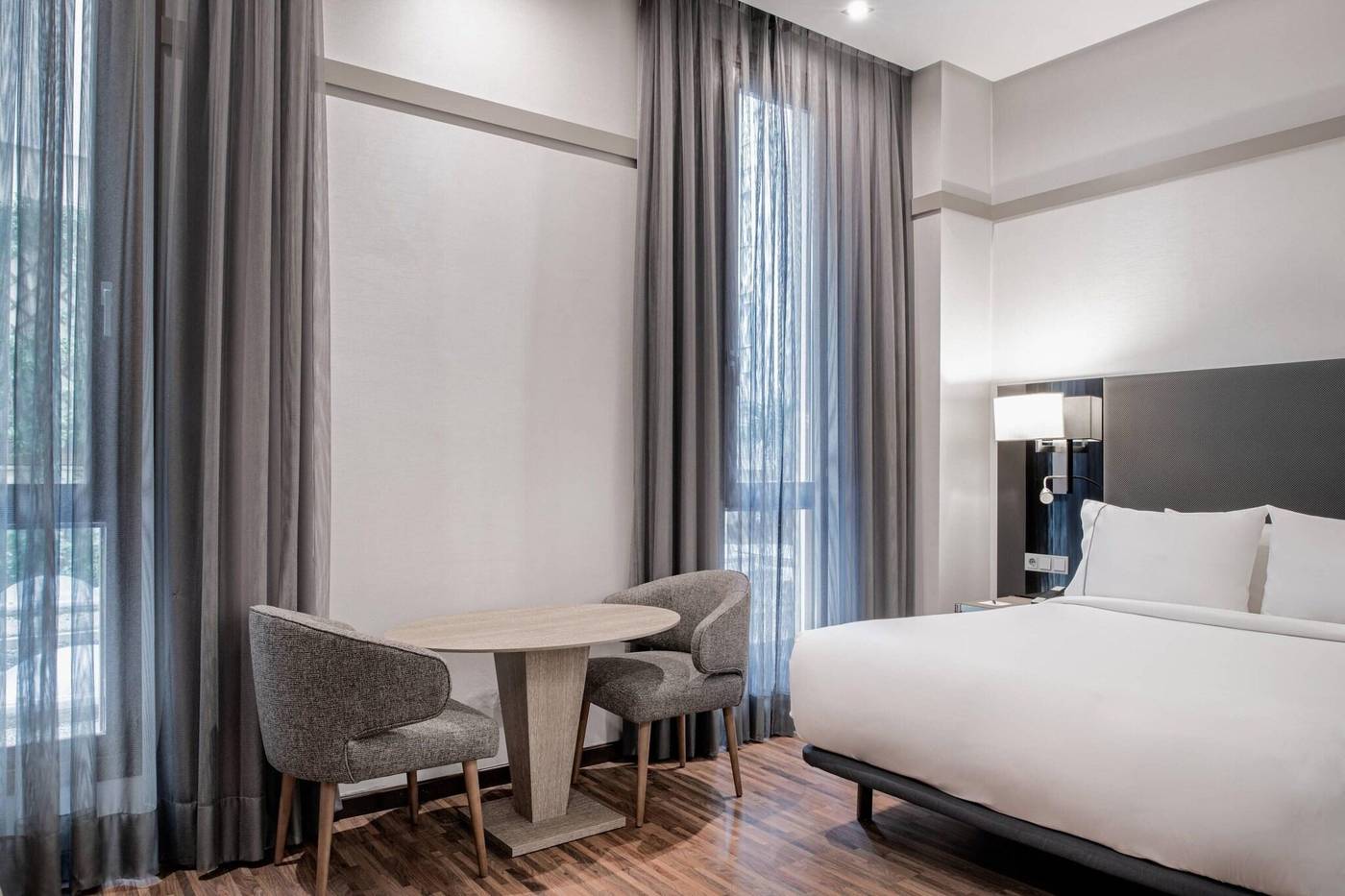 AC-Madrid-Recoletos-Room-27