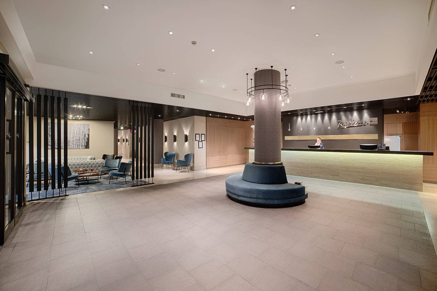 Radisson-Blu-Hotel-Lobby-3