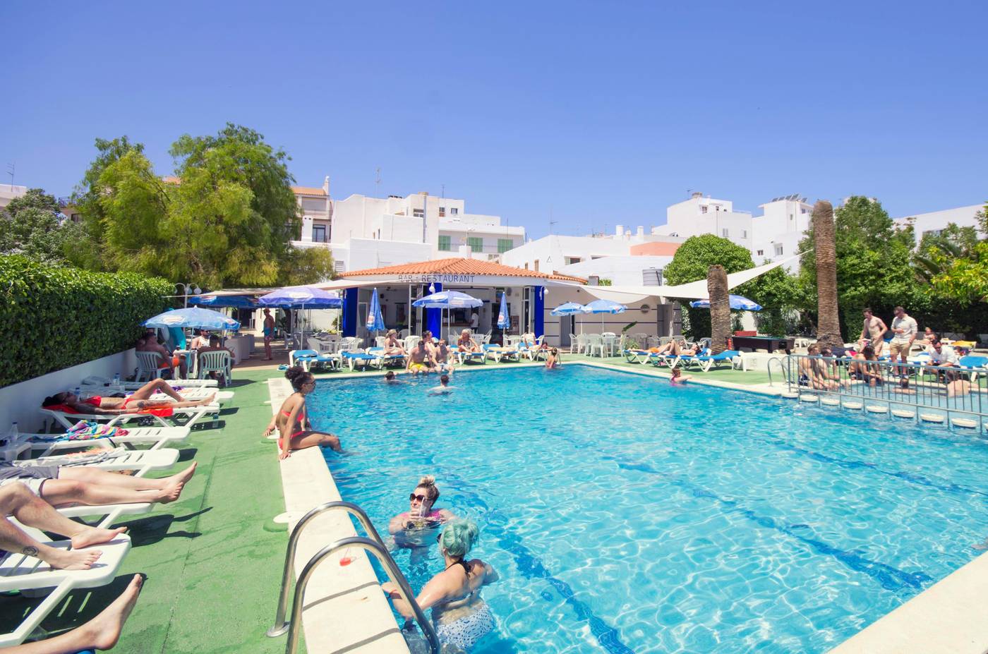 AzuLine-Hotel-Llevant-Pool-6