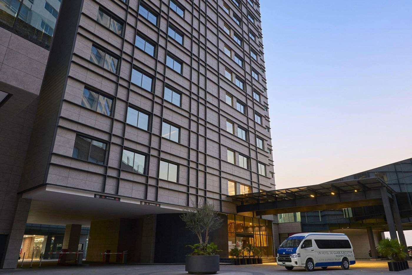 City Express Plus Interlomas-Mexico-Huixquilucan De Degollado-General view-4