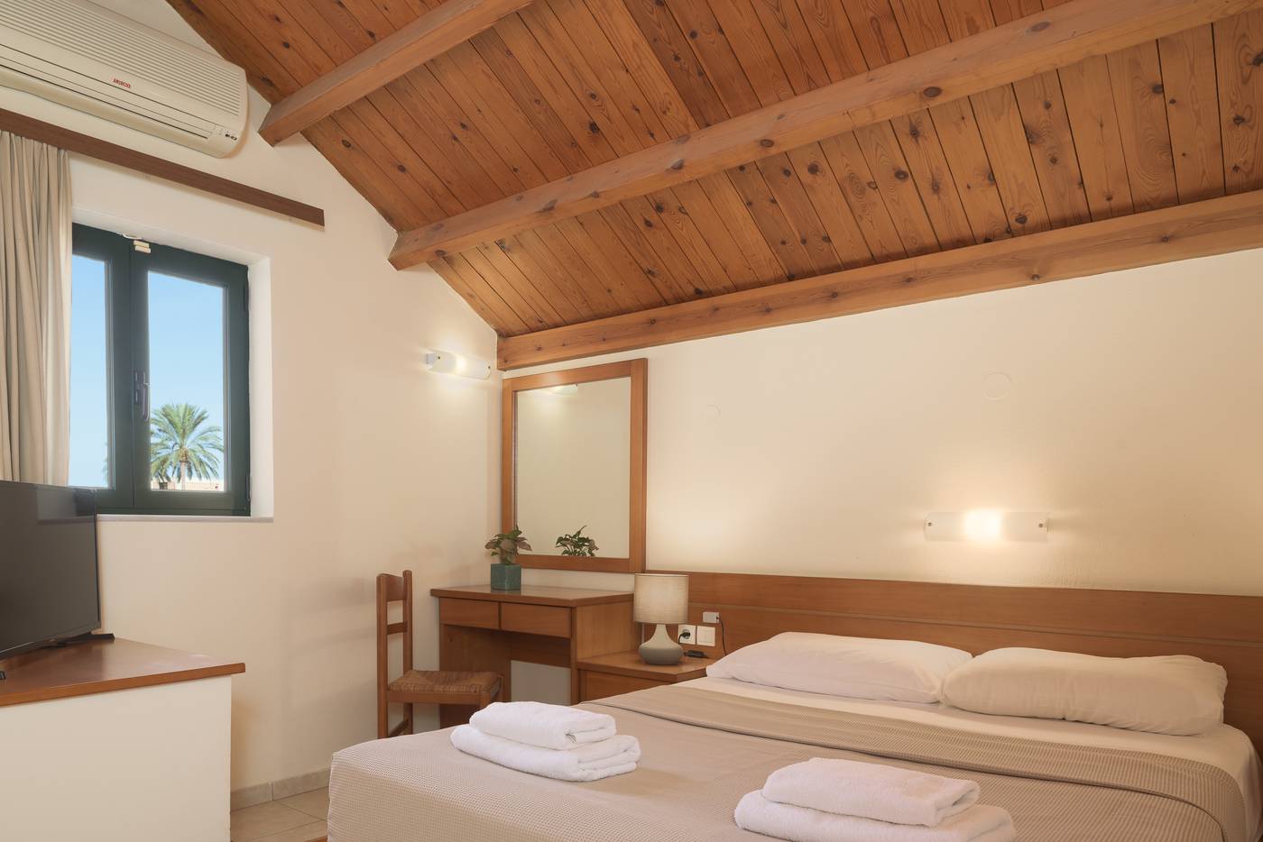 Asterias-Village-Room-29