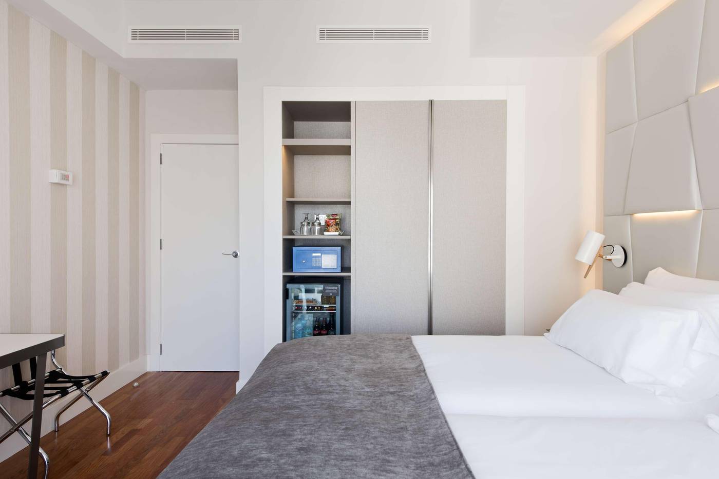 NH-Collection-Madrid-Colon-Room-42