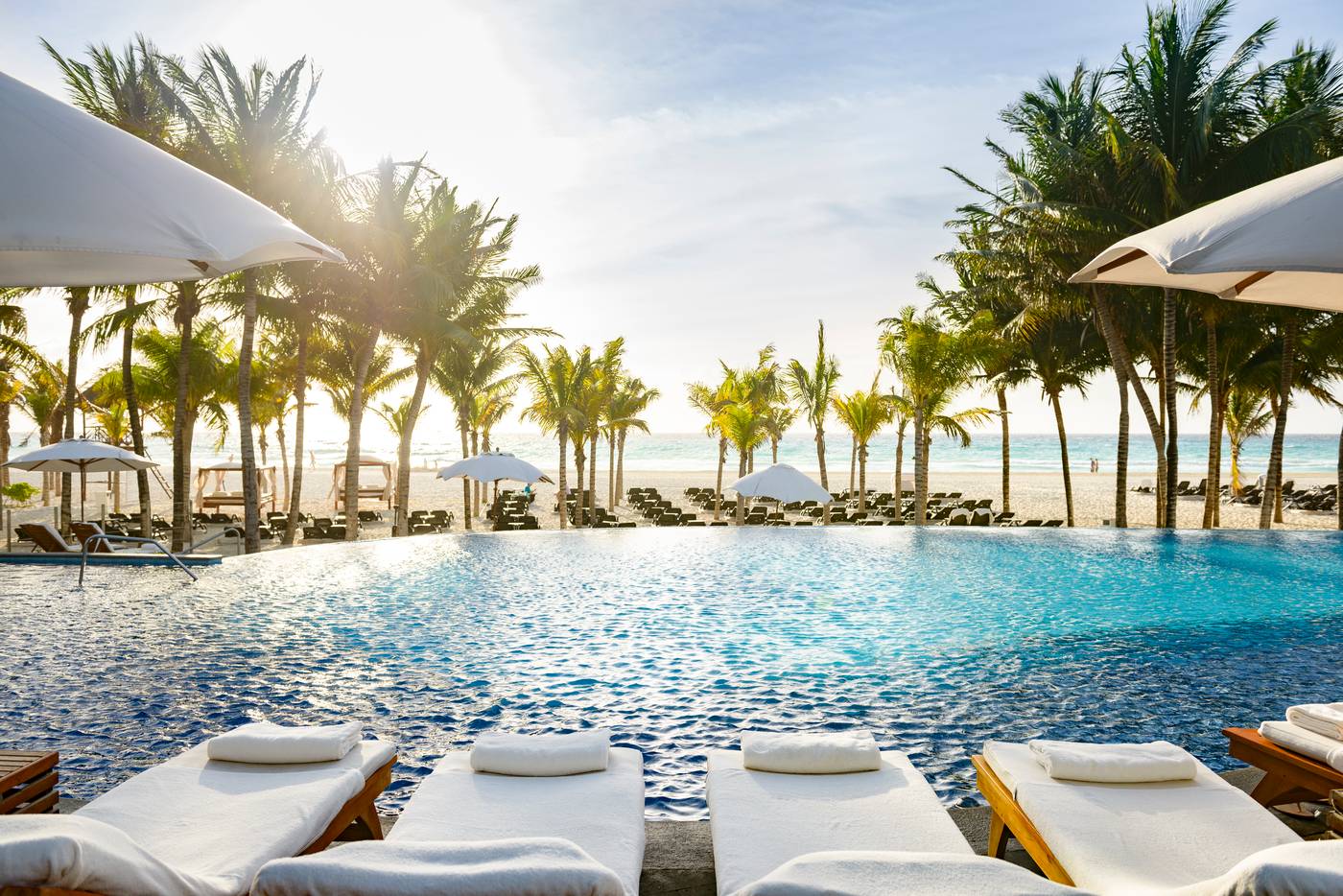 Royal-Hideaway-Playacar-All-Inclusive-Pool-8