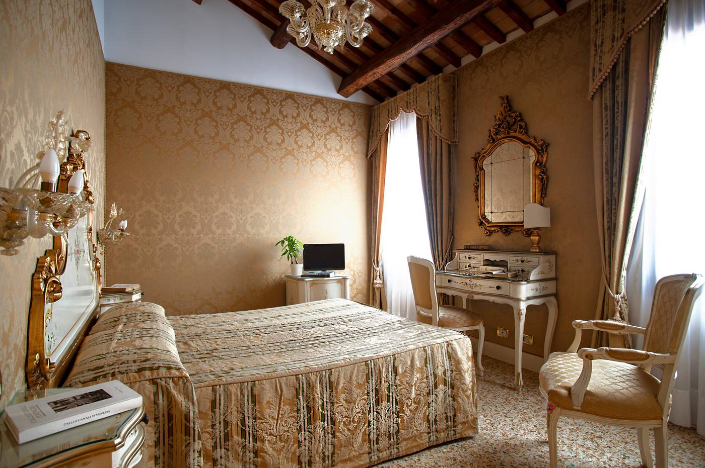 Hotel-Ca--Dogaressa-Room-7