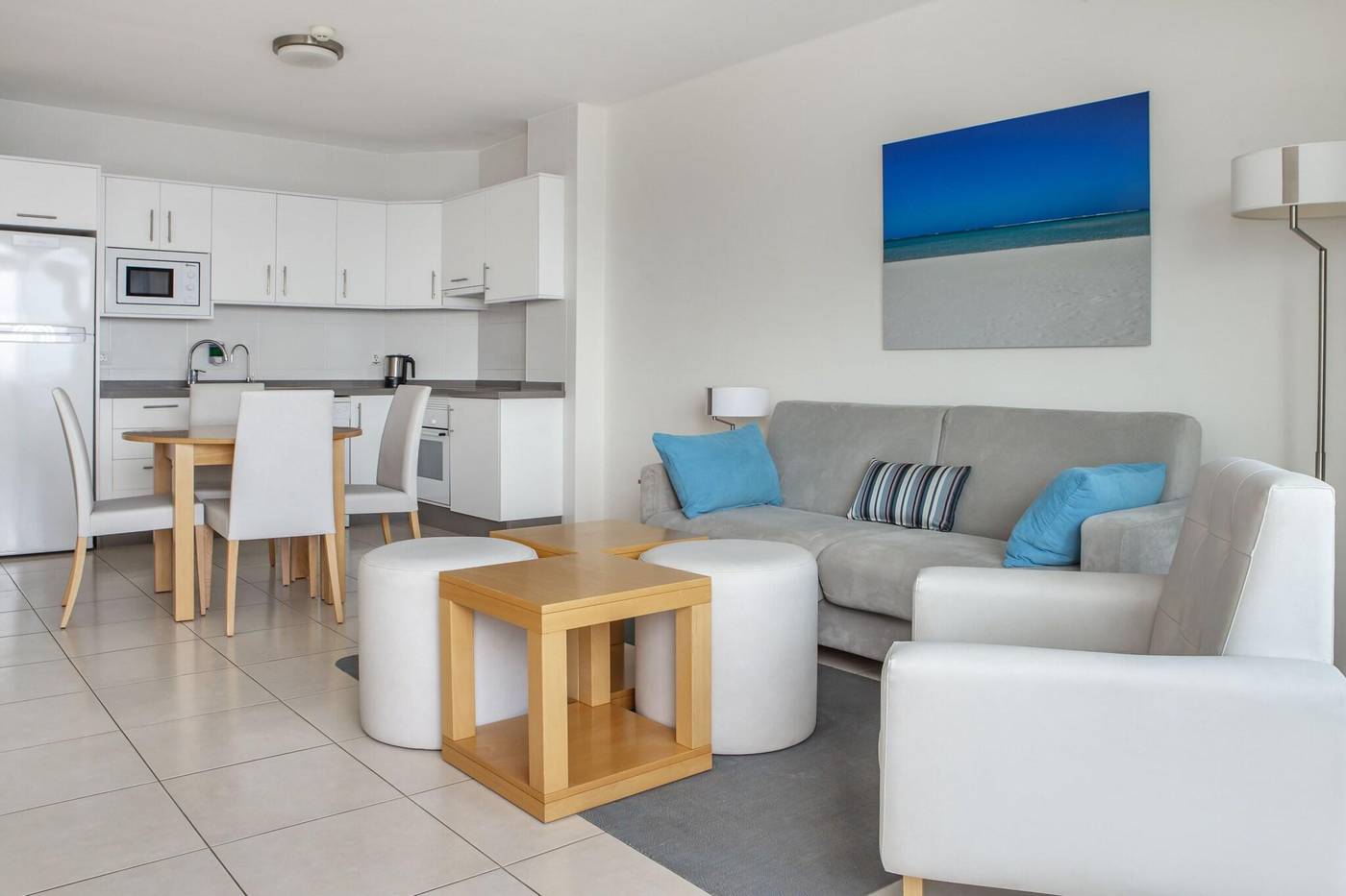 Santa-Barbara-Golf---Ocean-Club-Room-22