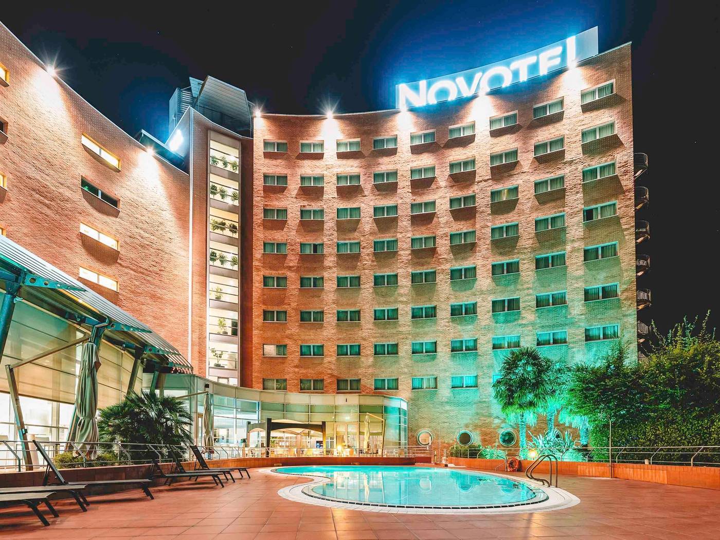 Novotel-Venezia-Mestre-Castellana-Pool-8