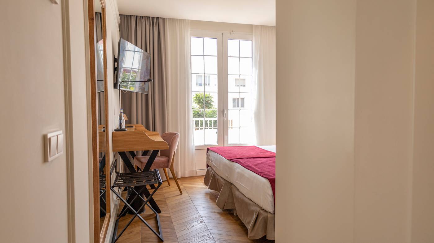 Seth-Port-Mahon-Room-36