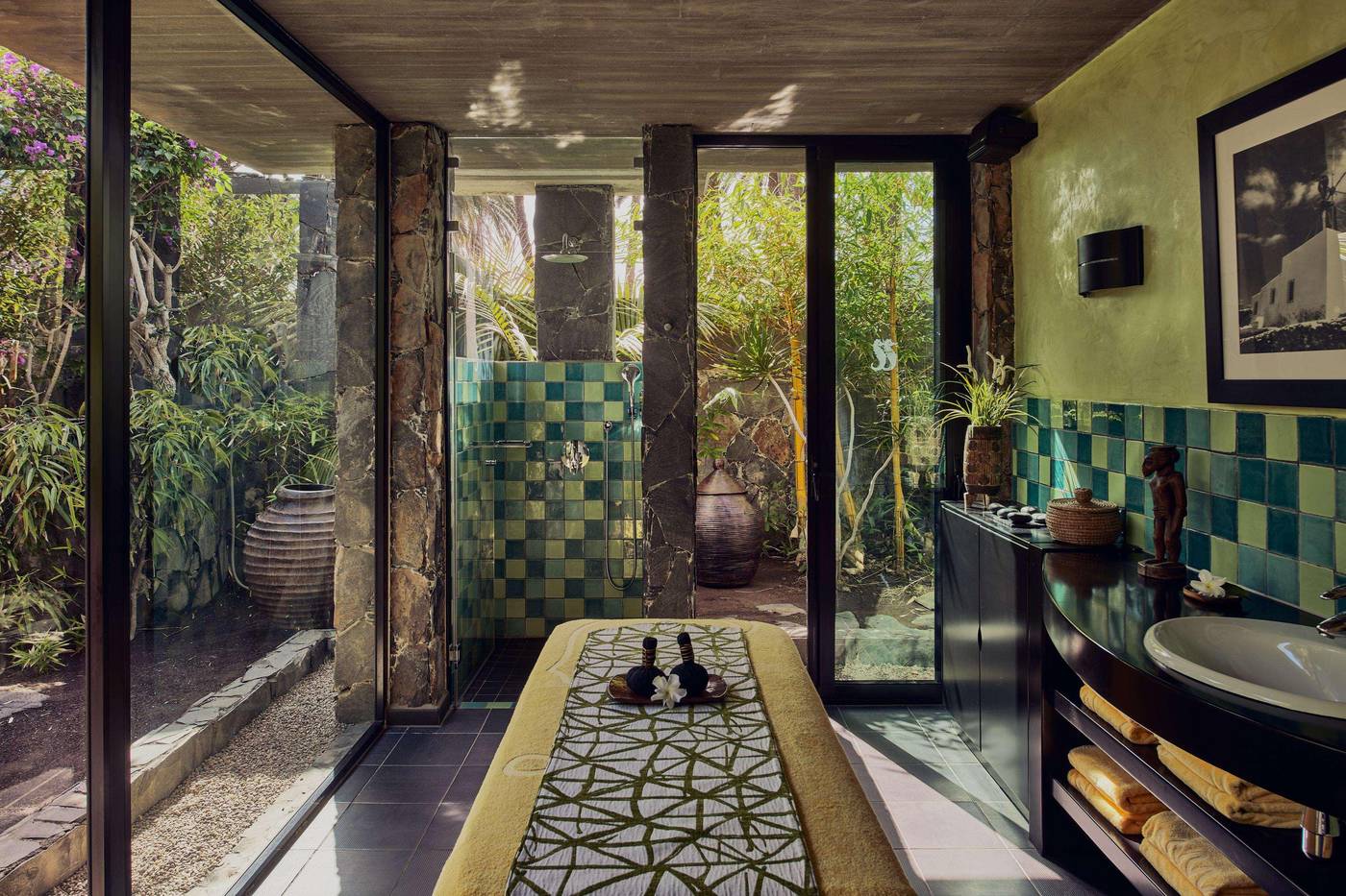 Seaside-Palm-Beach-Sports-and-Entertainment-40