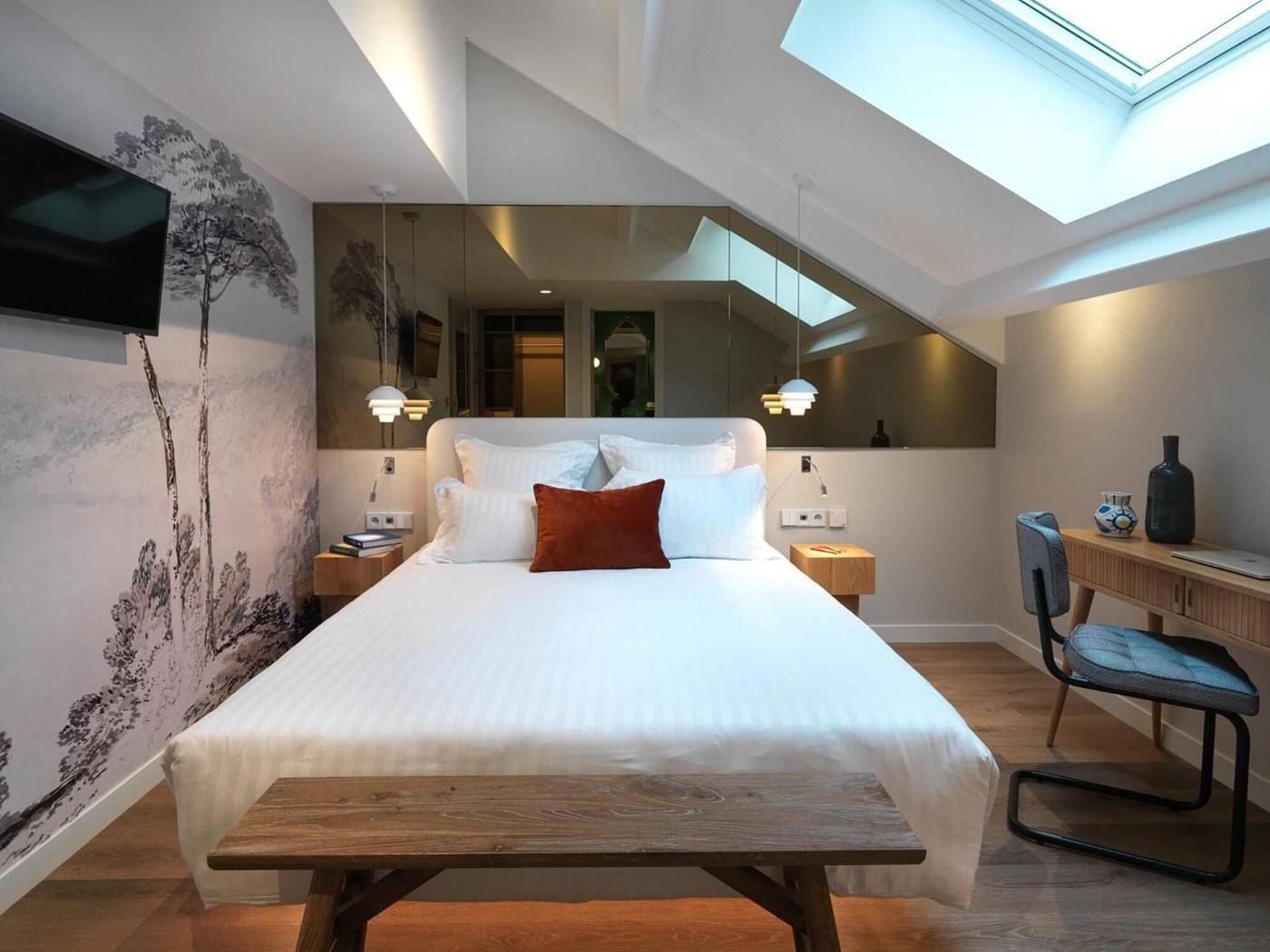 Le-Katorze-Hotel-Room-9