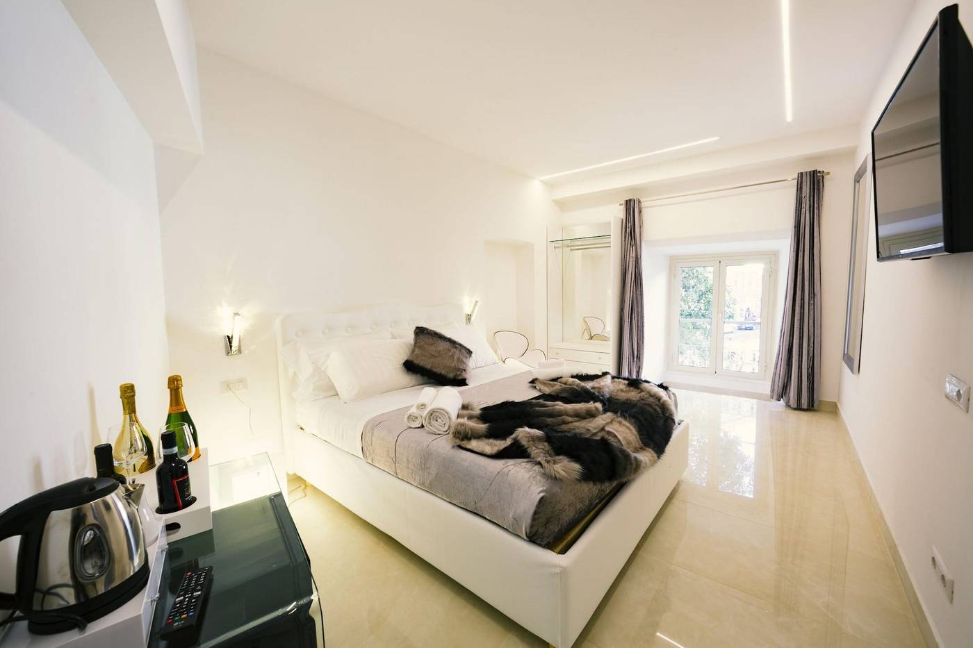 San-Pietro-Grand-Suite-Room-13