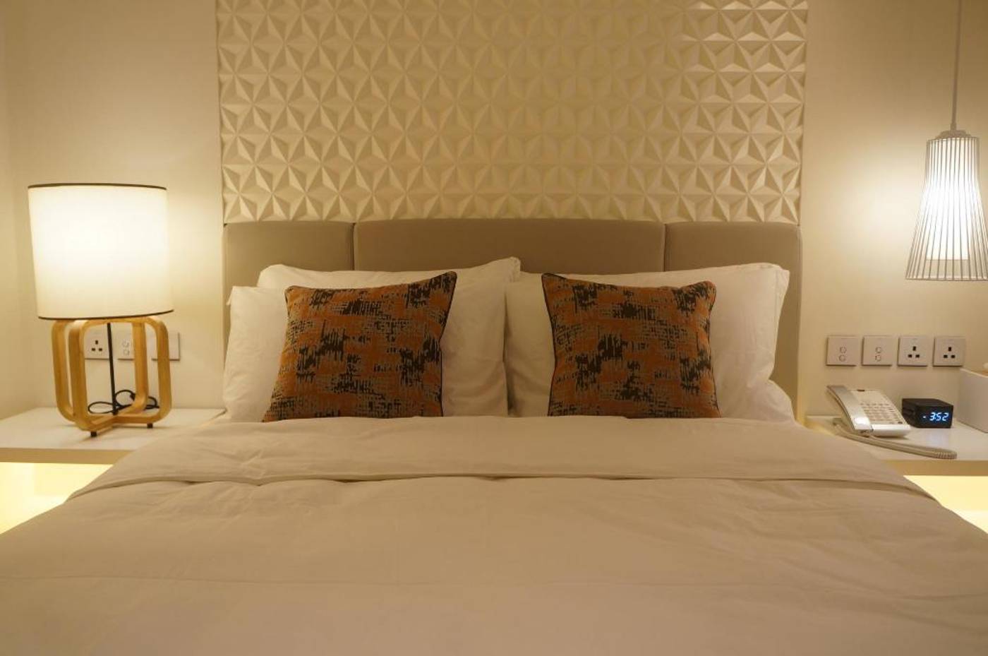 The-Pier-Hotel-Room-25