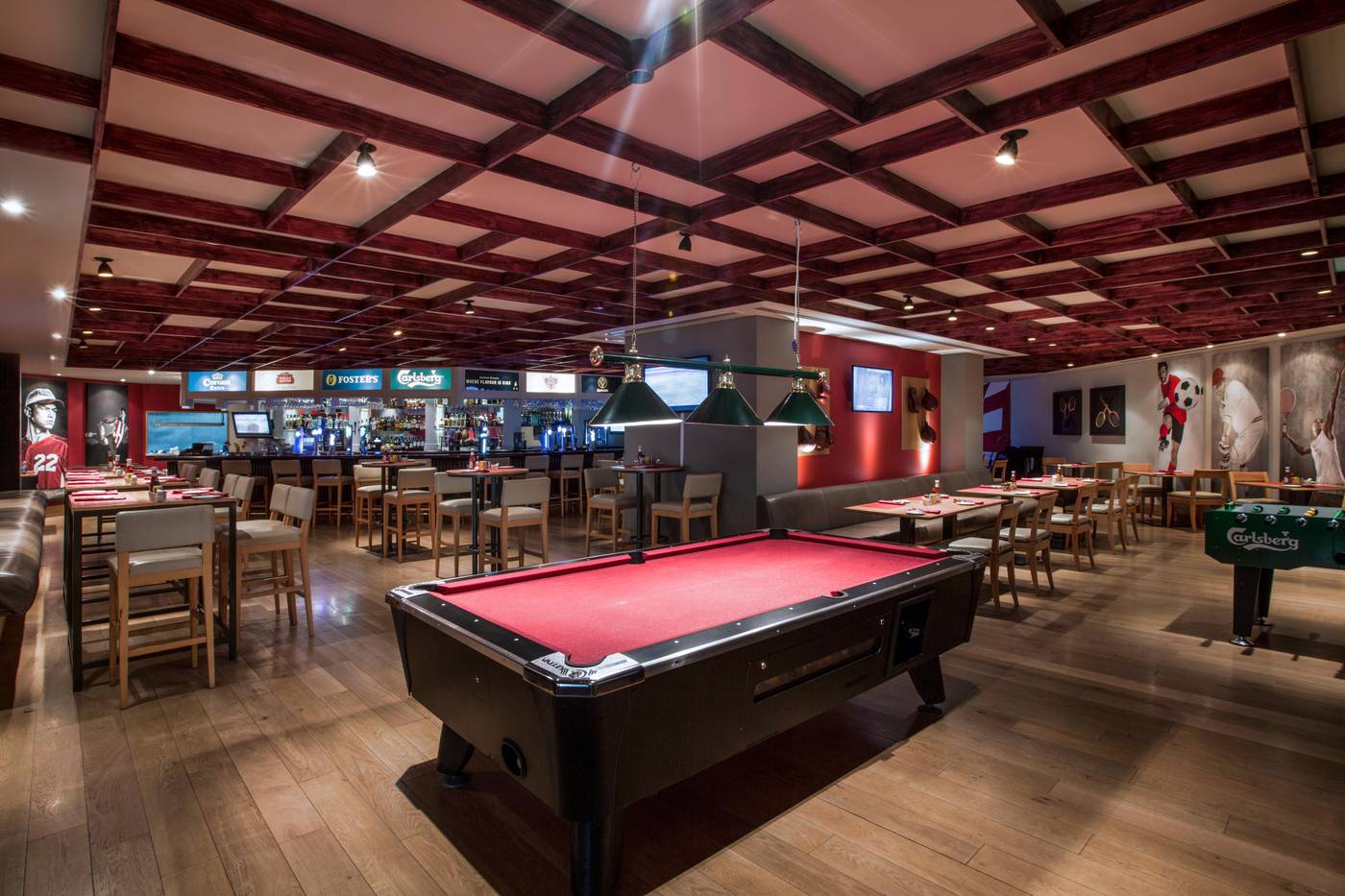 Hotel-Crowne-Plaza-Deira-Bar-80