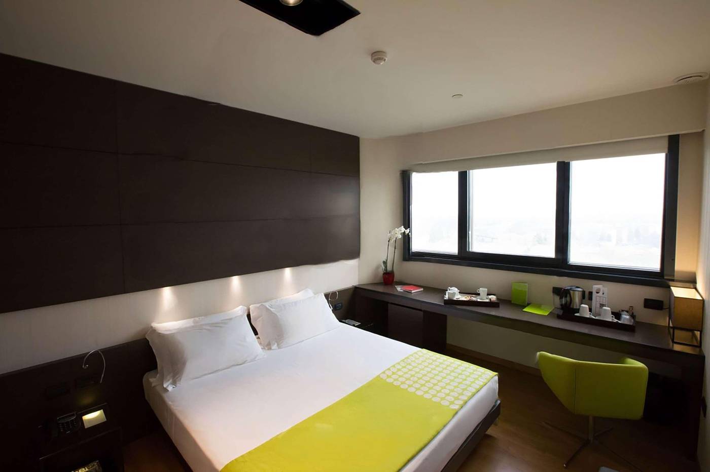 Best-Western-Plus-The-Hub-Hotel-Room-20
