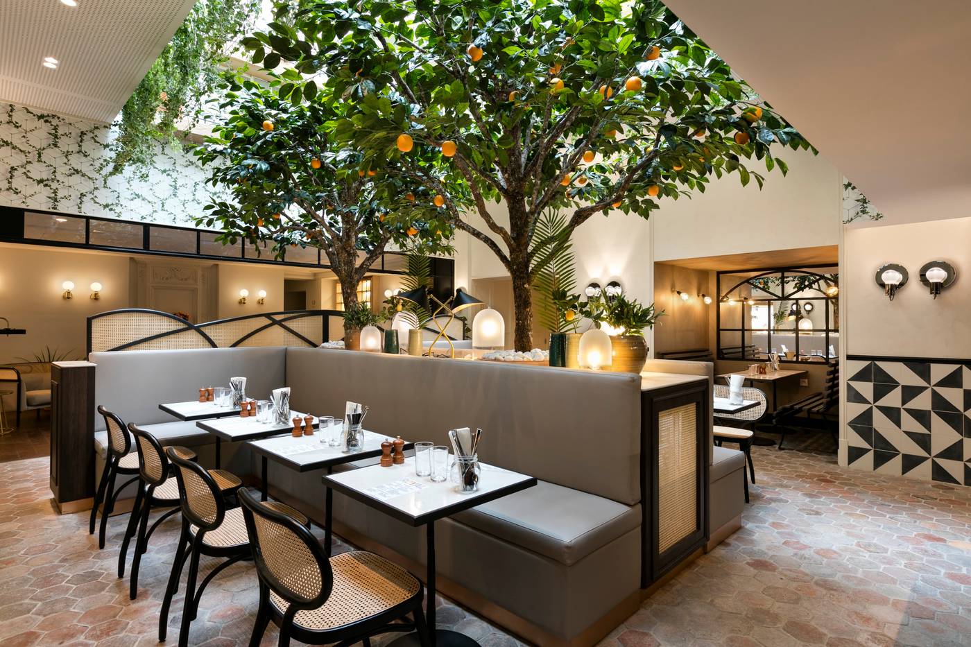 Royal-Madeleine-Restaurant-12