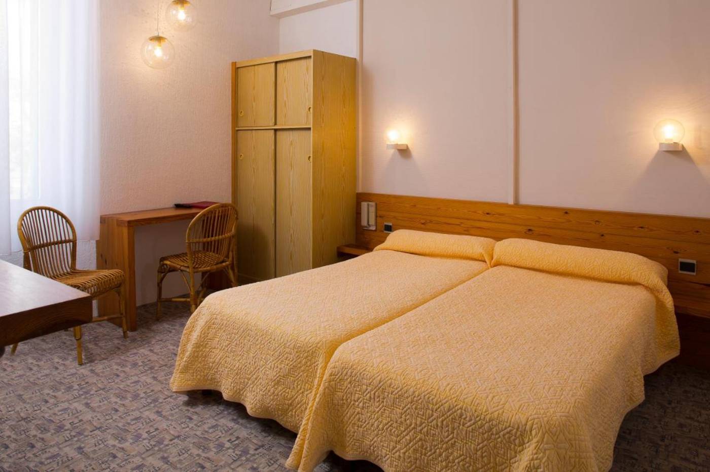 Hotel Liautaud-France-Cassis-Room-4