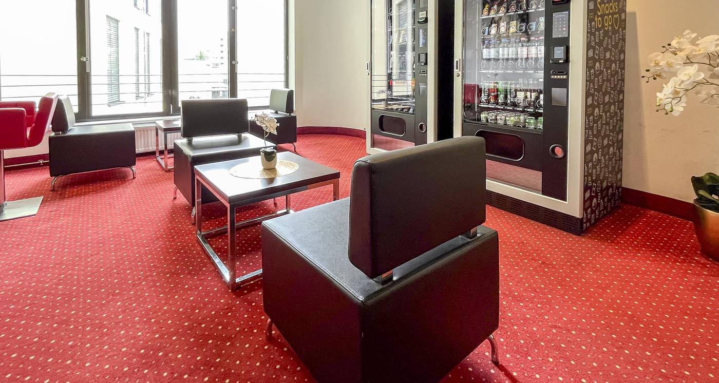 Best-Western-Plus-Plaza-Berlin-Kurfuerstendamm-Lobby-15