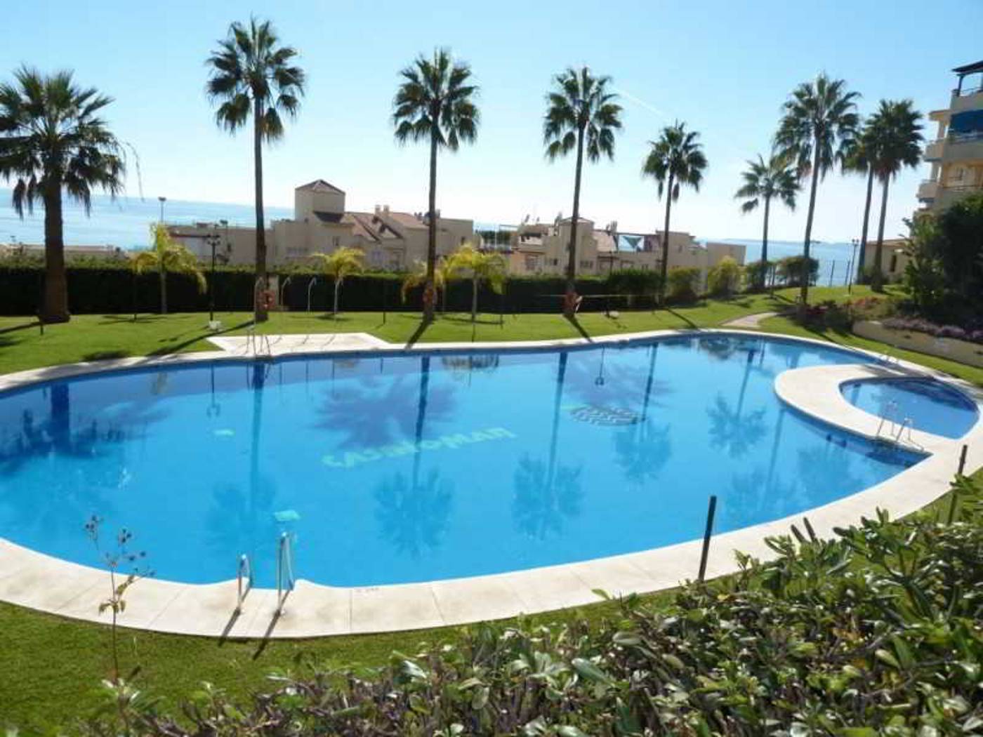 Casinomar-Apartments-Pool-4