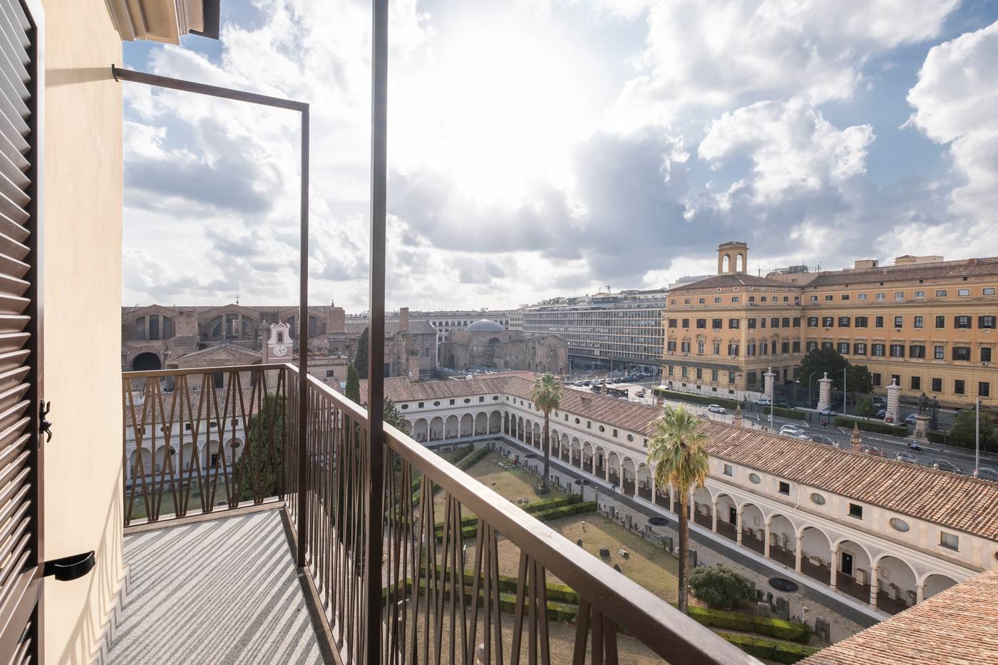 Camplus-Hotel-Roma-Centro-Room-2