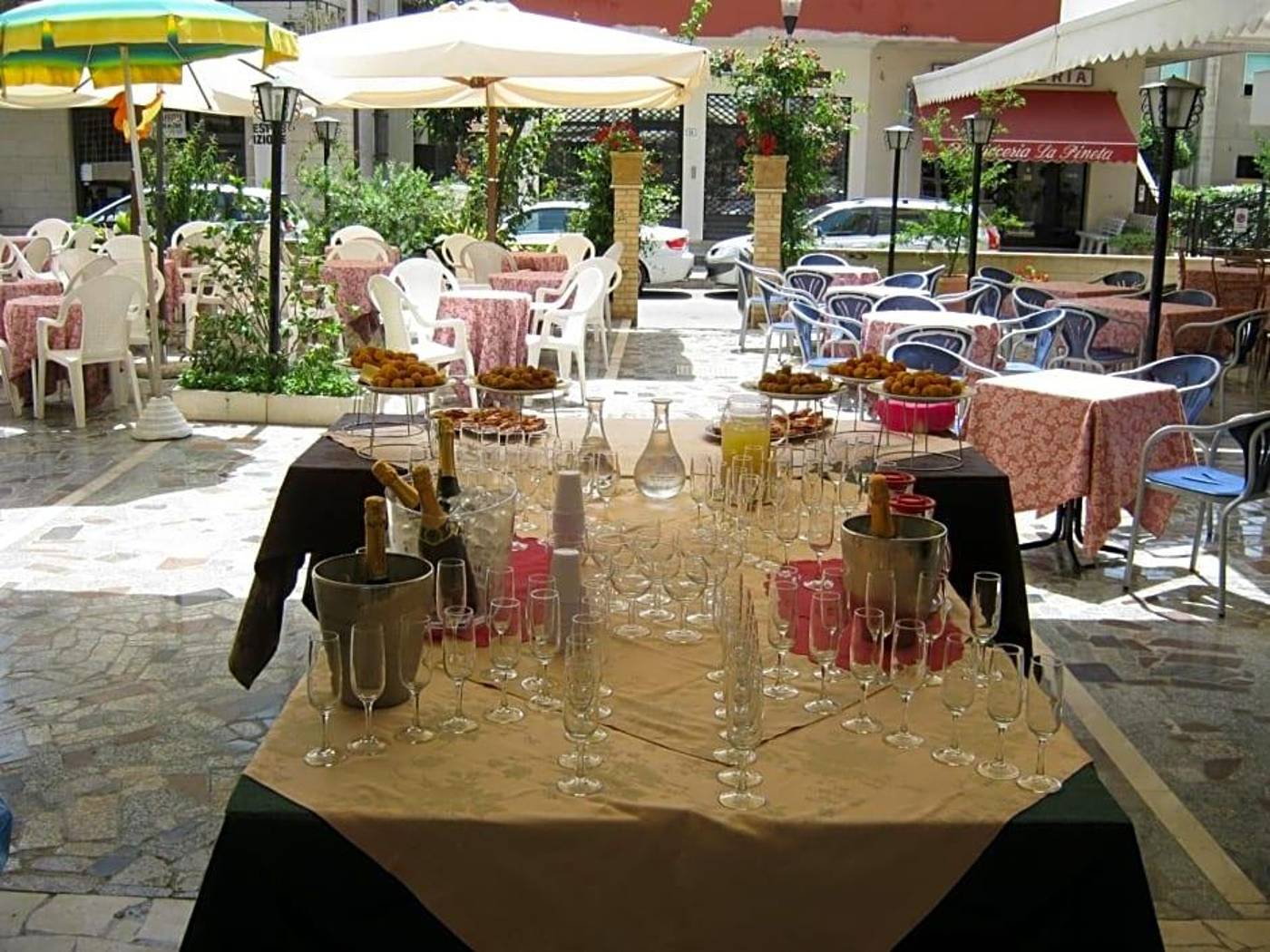 Hotel-Blurelda-General-view-35