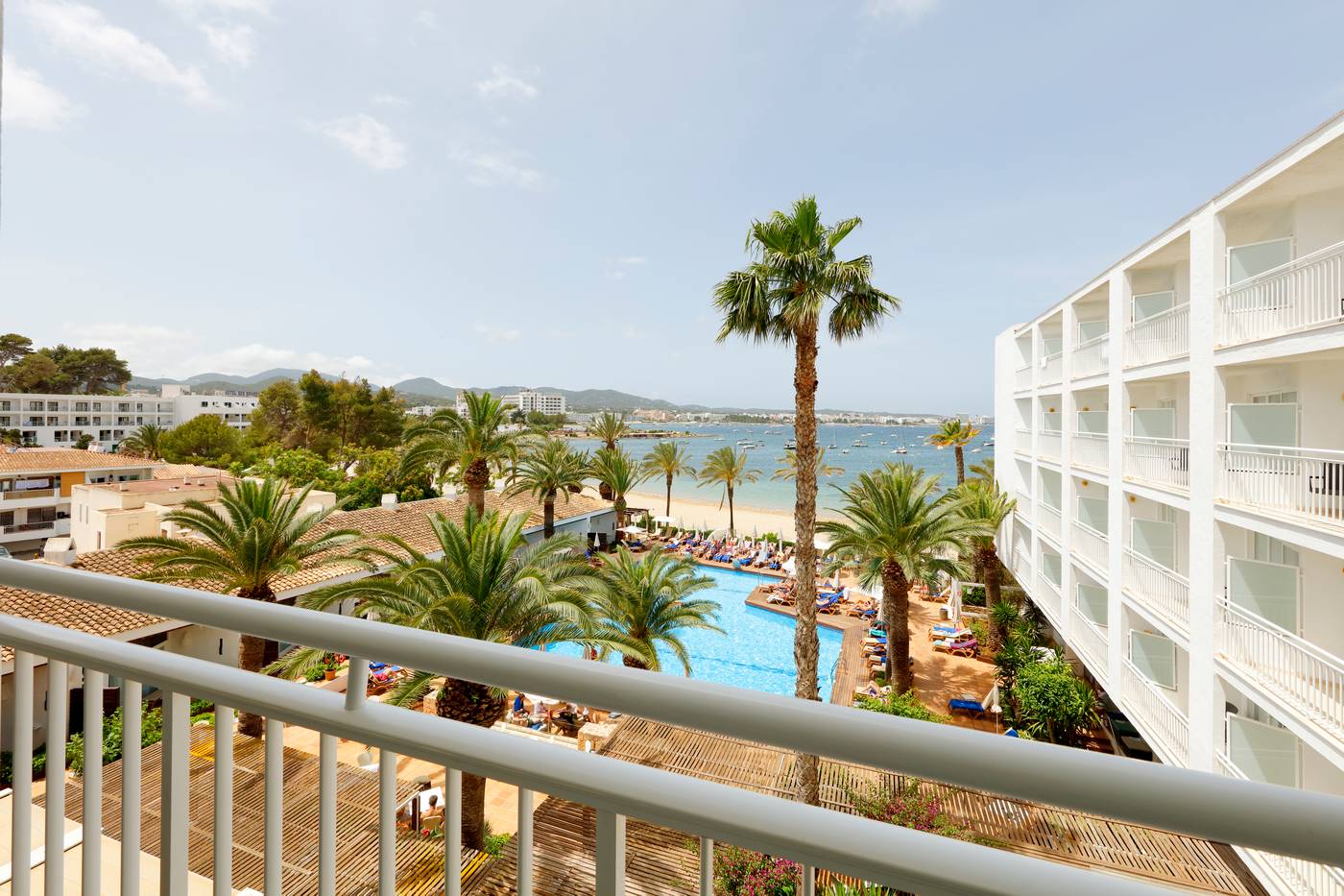 Palladium-Hotel-Palmyra-Room-2