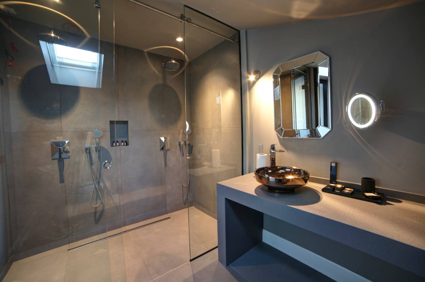 39-KalamIs-Marina-Hotel-Room-55