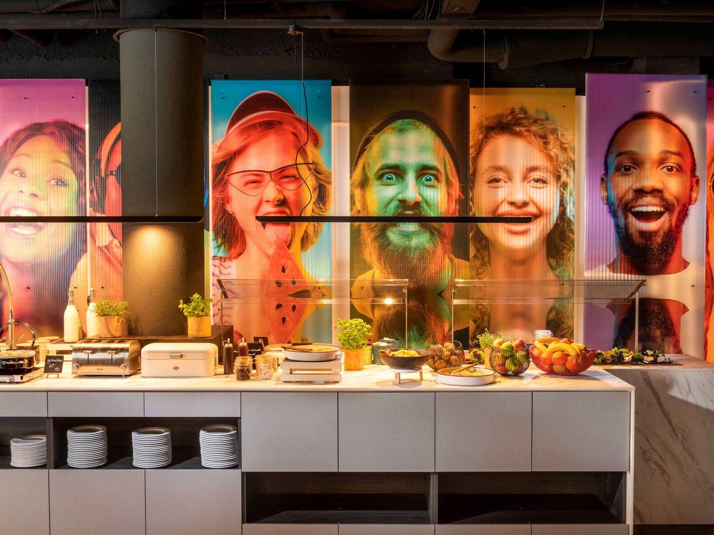 ibis-Styles-Berlin-Treptow-Restaurant-55