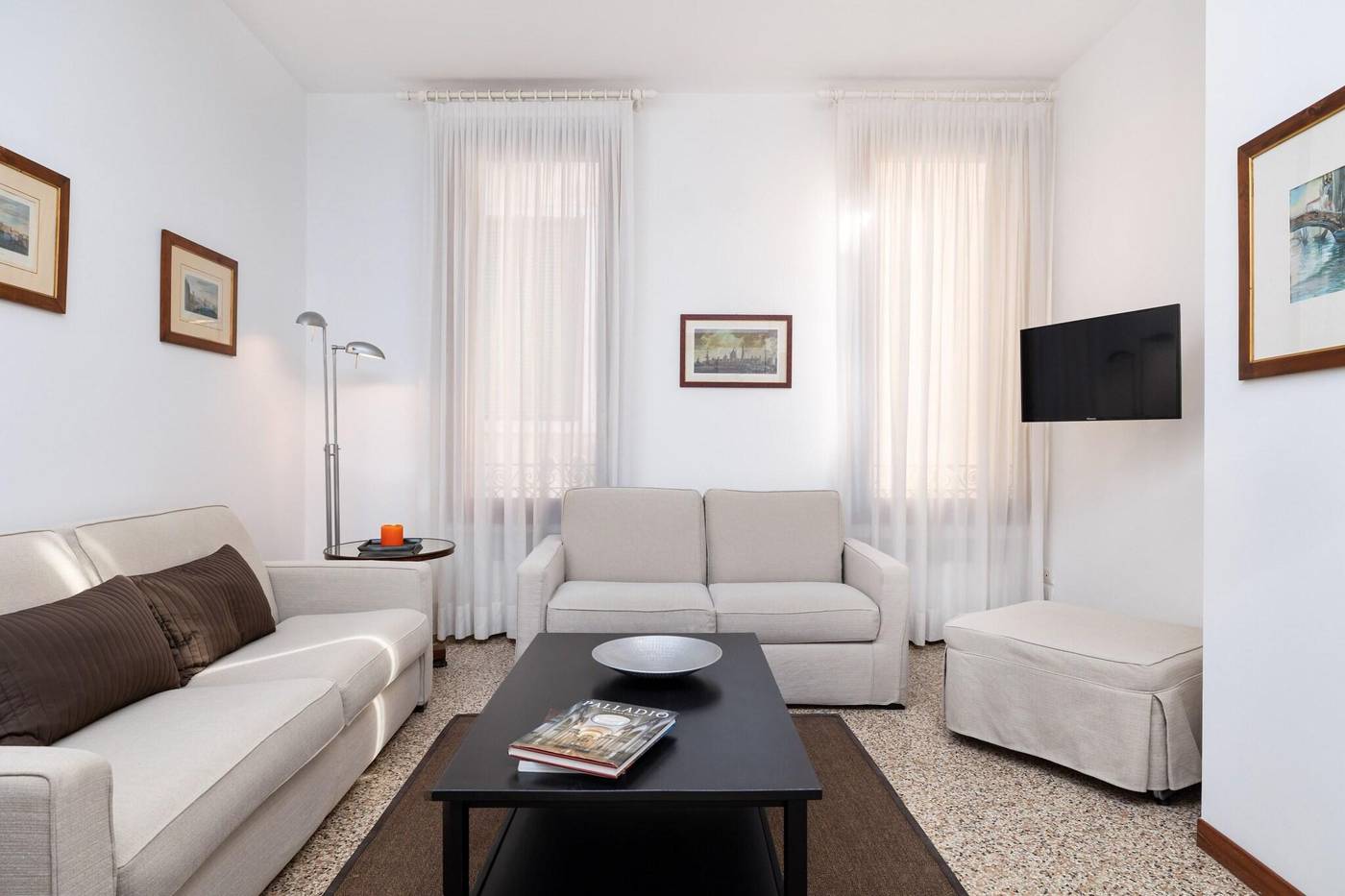 Residence-Ca--Foscolo-Room-25