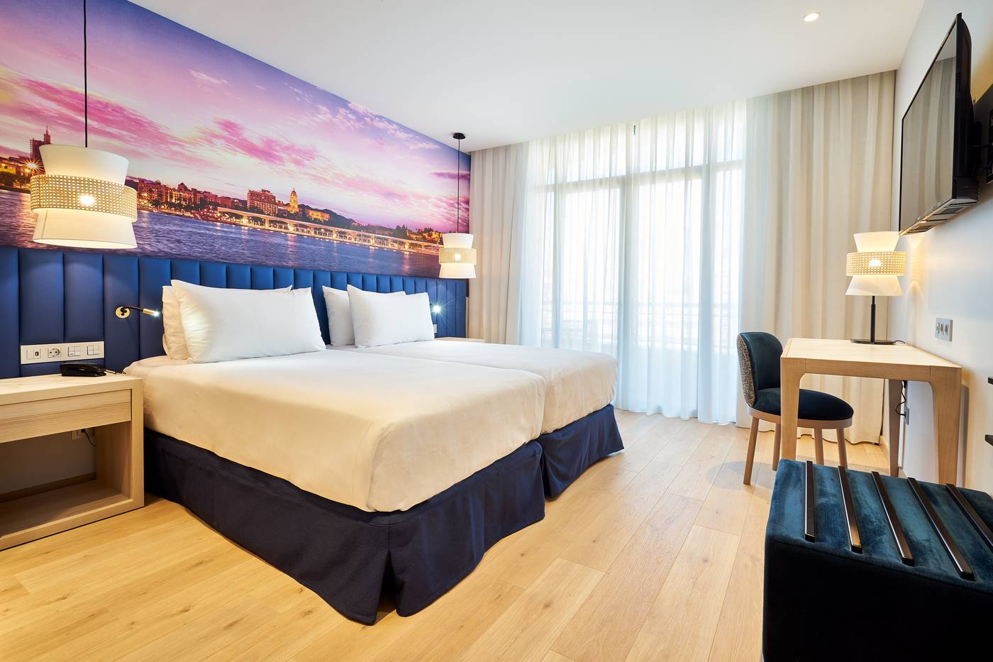 Eurostars-Astoria-Room-9