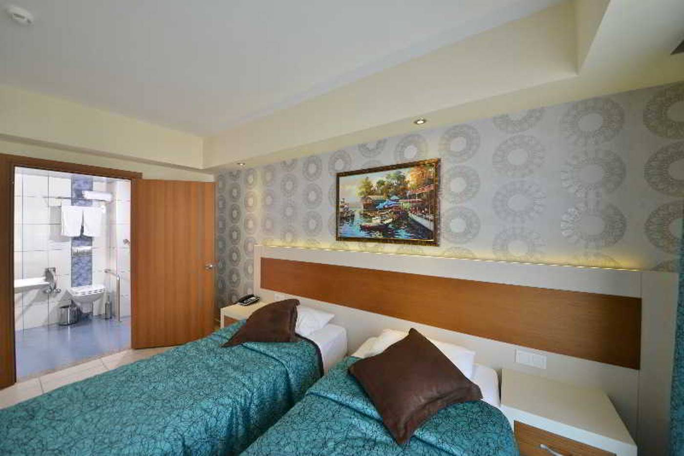 Montebello-Resort---Spa-Room-30