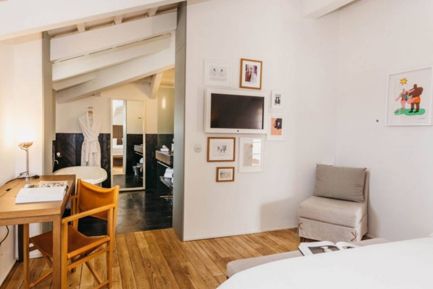 Can-Faustino-Room-34