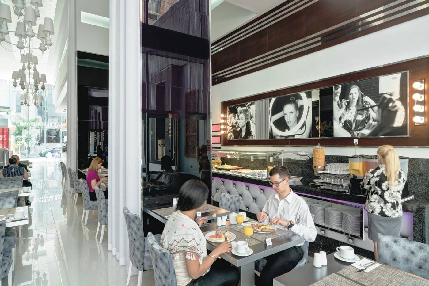 Riu-Plaza-New-York-Times-Square-Restaurant-16