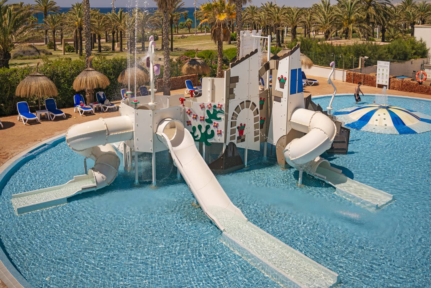 Cabogata-Garden-Pool-3