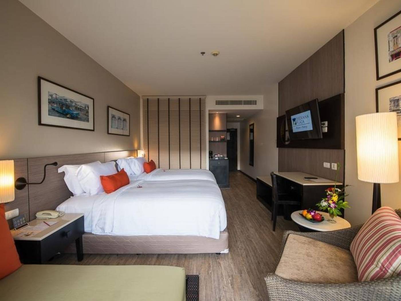 Deevana-Plaza-Phuket-Room-19