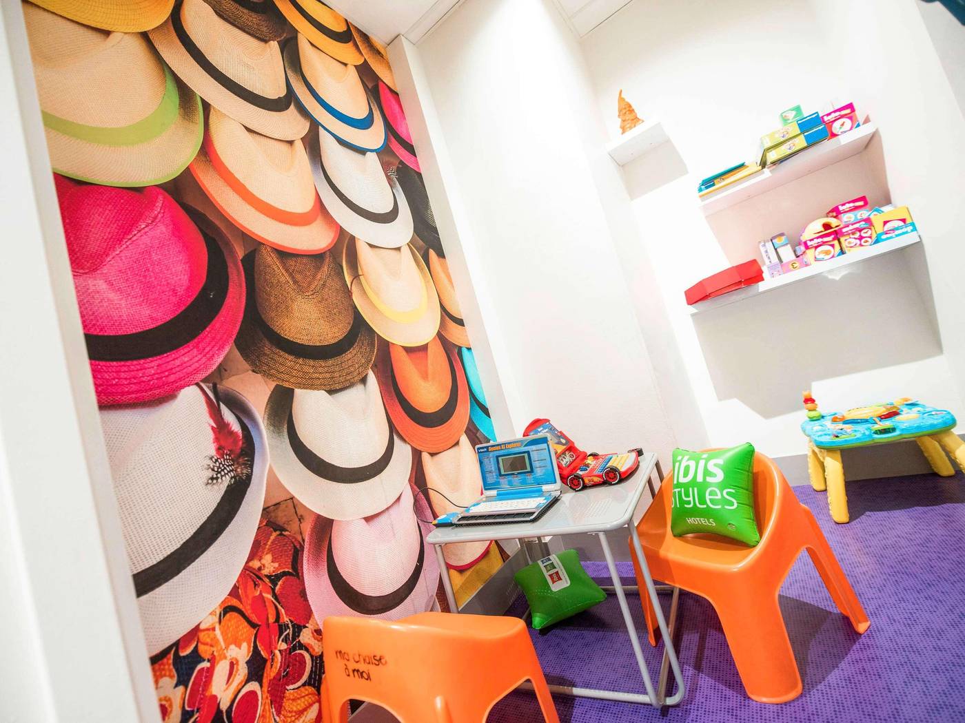 Ibis-Styles-Nice-Vieux-Port-Sports-and-Entertainment-26