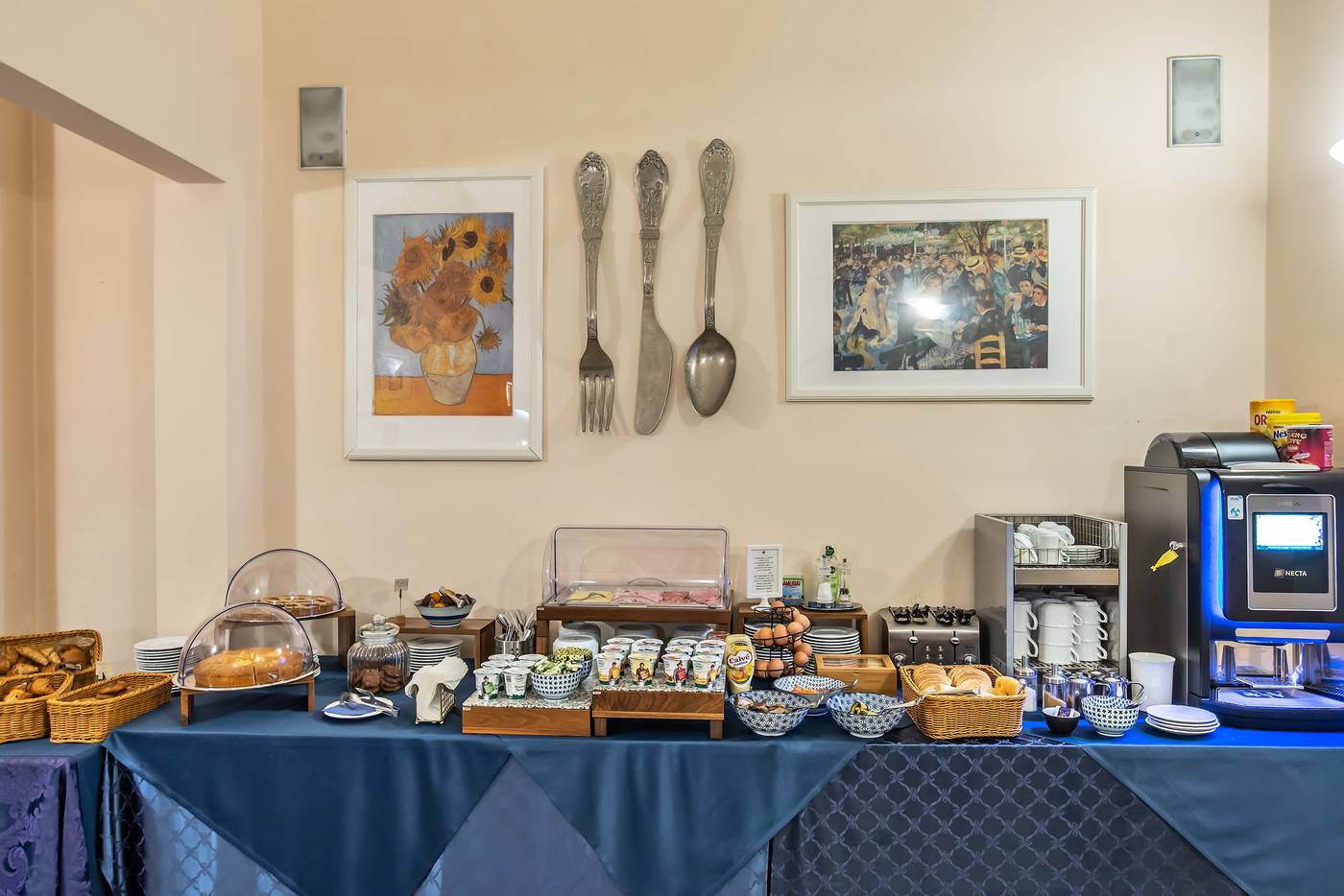 Hotel-Bonifacio-Restaurant-33