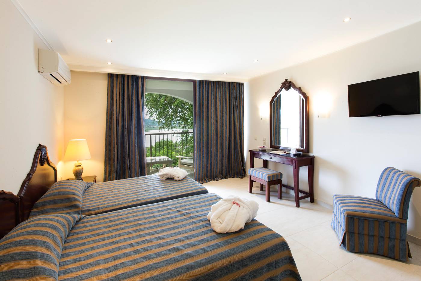 Corfu-Holiday-Palace-Room-41