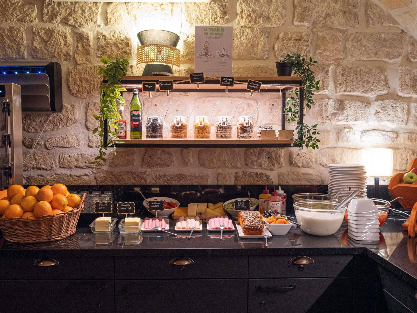 ibis-Styles-Paris-Batignolles-Restaurant-57